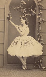 (Mlle Pepita)